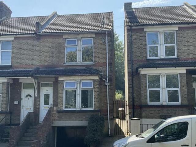 House for sale in Brompton, Chatham