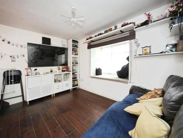 Farm for sale in Spring Park, Luton
