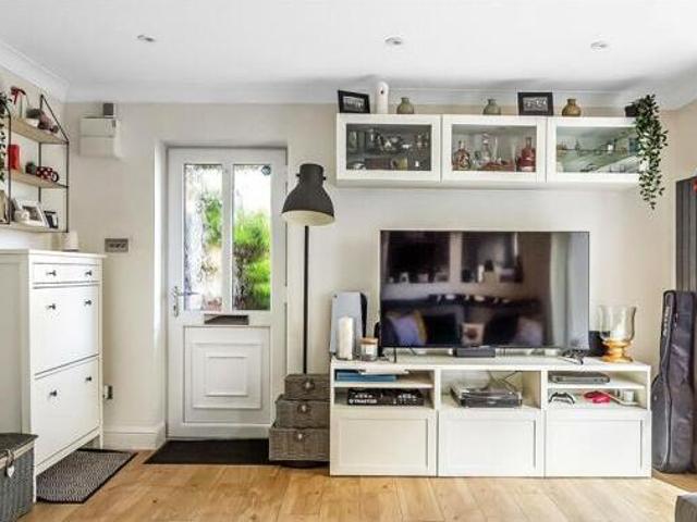 House for sale in Pachesham Park, Surrey