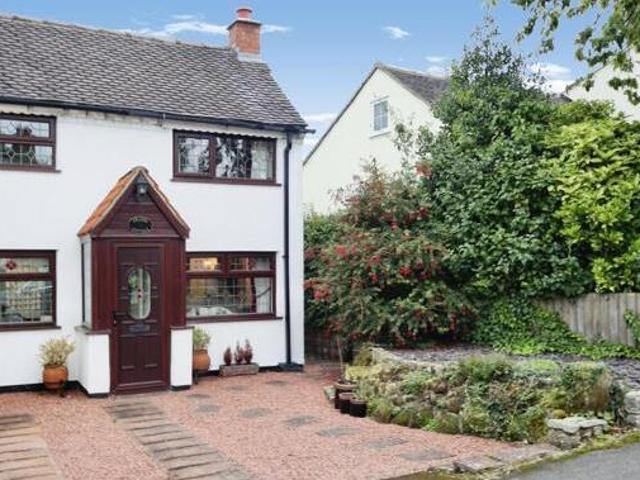 House for sale in Woodseaves, Baswich