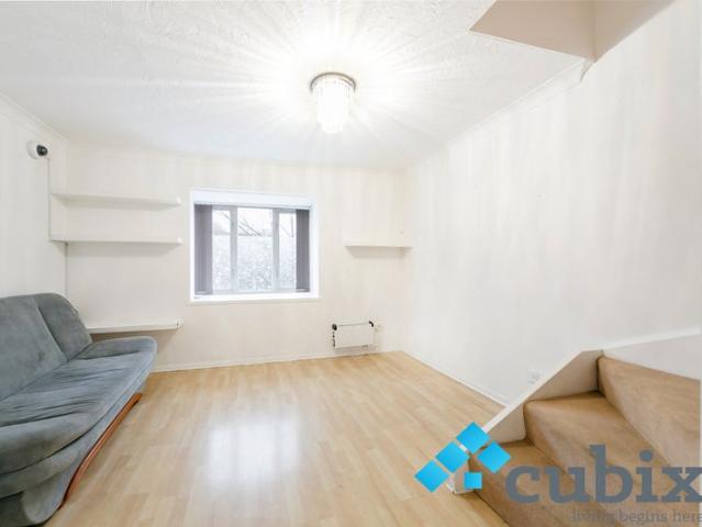 House for rent in Astley Estate, Greater London