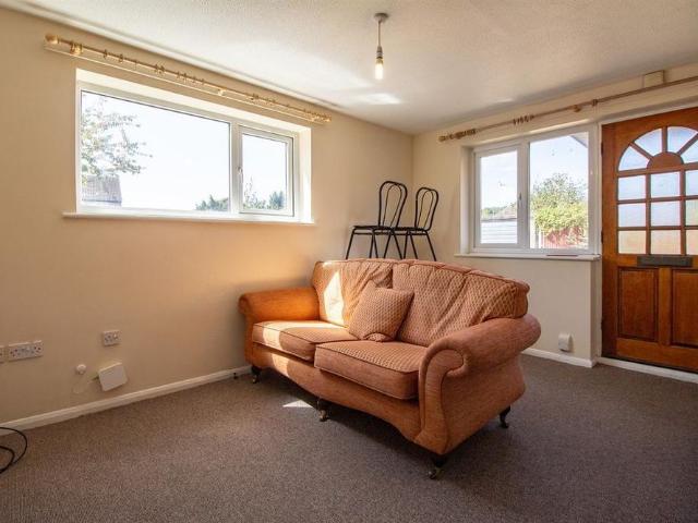 House for rent in Elmfield, Leicestershire