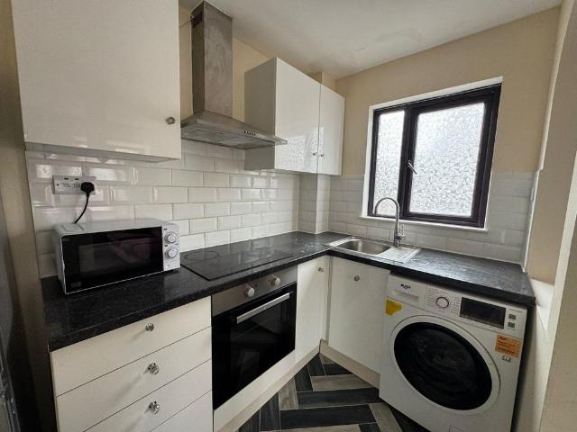 House for rent in Great Linford, Milton Keynes