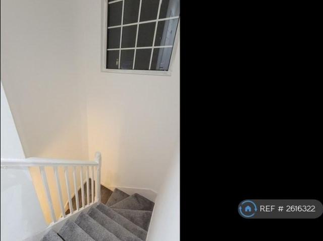 House for rent in Elm Park, Greater London