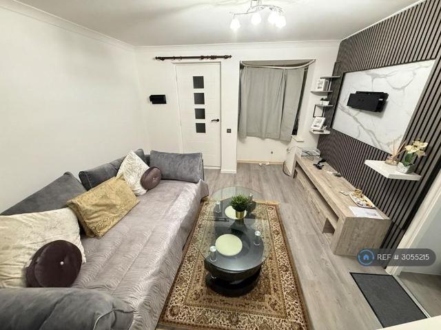 House for rent in London Borough of Hillingdon, Greater London
