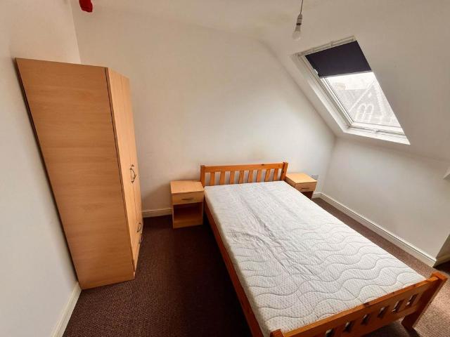 House for rent in Plasnewydd, Falcon Lodge