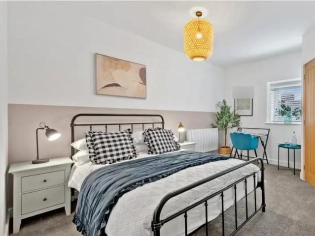 House for rent in Northway, The Slade