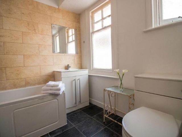 House for rent in Roselands, Eastbourne