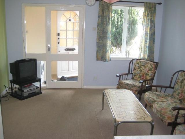 House for rent in Colnbrook with Poyle, Slough