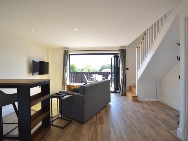 House for rent in Littlecote, West Sussex