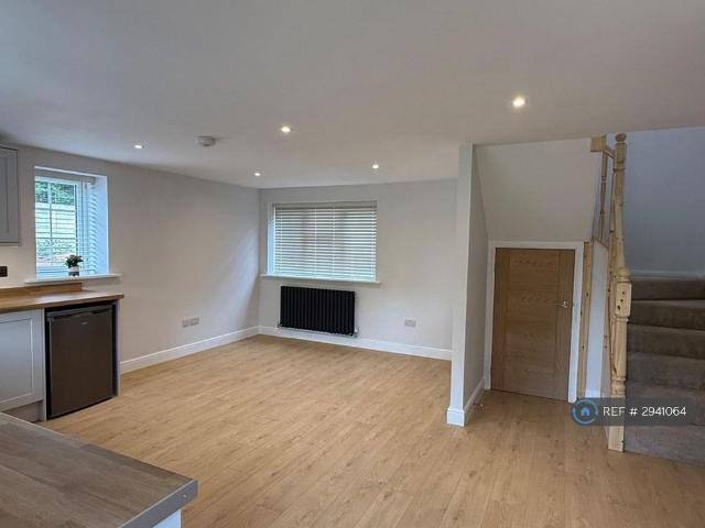 House for rent in Great Faringdon, Dromore