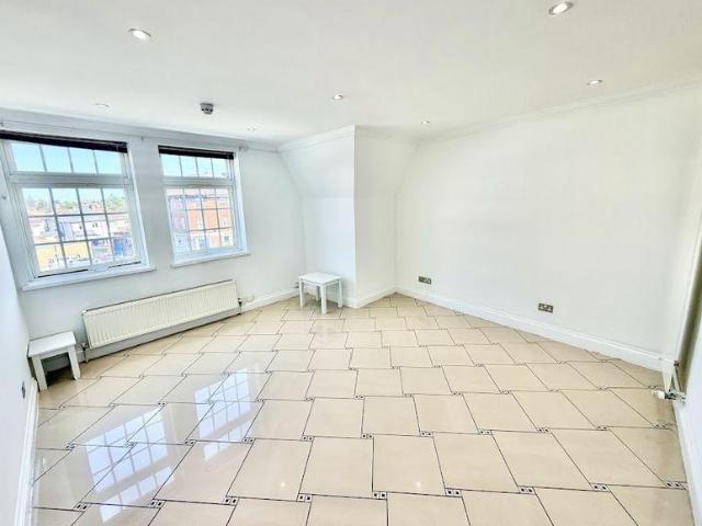 House for rent in Lane, Greater London