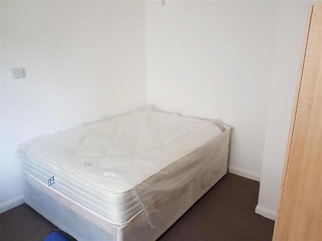 Room for rent in The Bridge, Kent