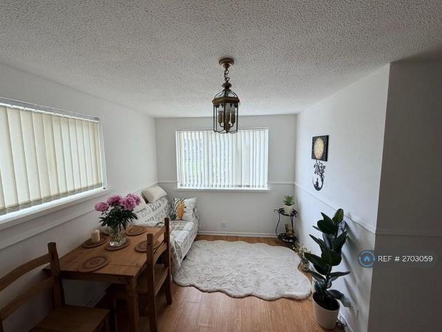 House for rent in Nangreaves, Wales