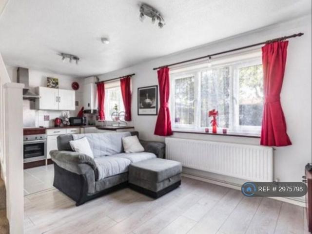 House for rent in Batchworth, Hertfordshire