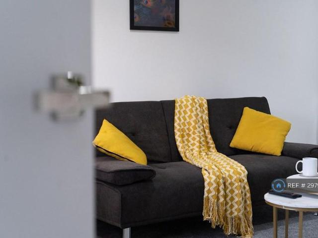 House for rent in Camdentown, Gosport