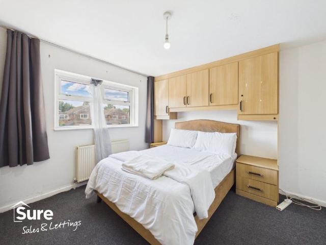 Room for rent in Pouchen End, Hertfordshire