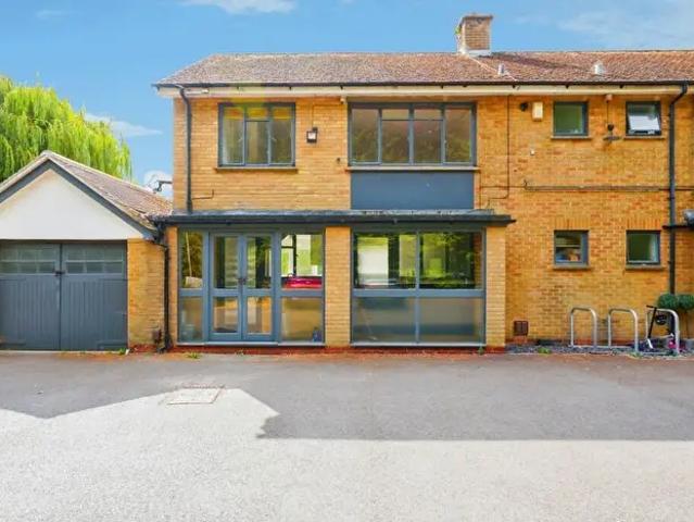 Apartment for rent in Black Bourton, Oxfordshire