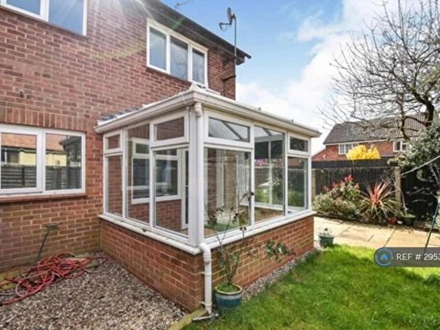 Apartment for rent in Park Hill, Green Close