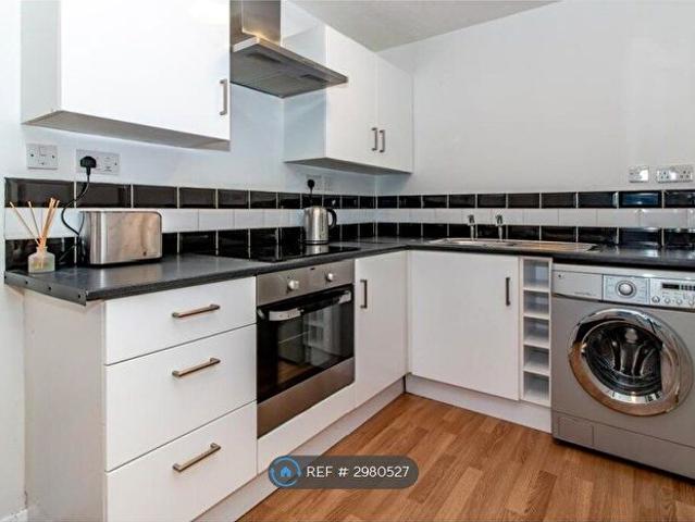 Apartment for rent in Elmsbrook, Evershot