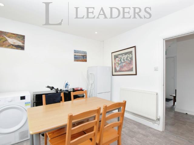 House for rent in Kings Hill, Colliers End