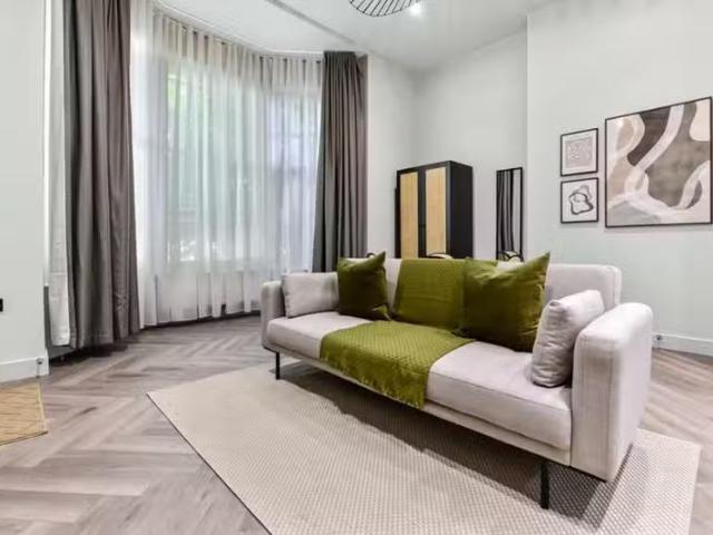 House for rent in Lower Clapton, Stamford Hill