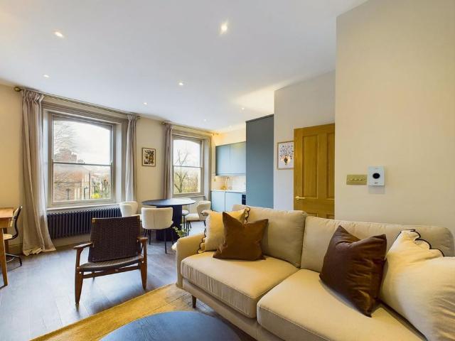 Apartment for rent in St. John's Wood, Greater London