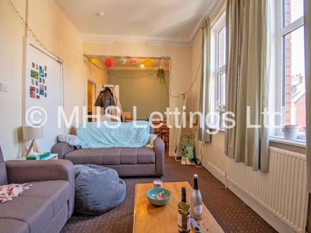 Apartment for rent in Hyde Park, West Yorkshire