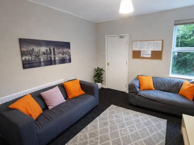 Room for rent in Old Lenton, Haddon