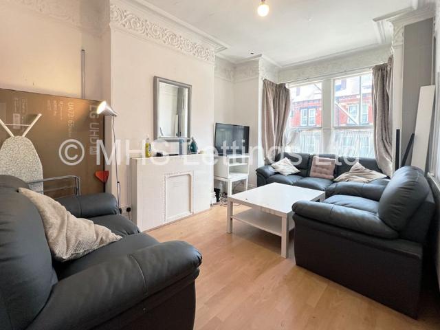 House for rent in Woodhouse Cliff, Leeds