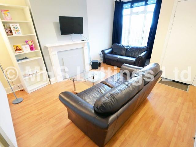 House for rent in Woodhouse Cliff, Leeds