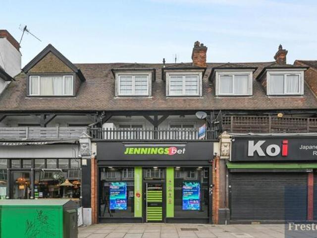 Room for sale in Mill Hill, Greater London
