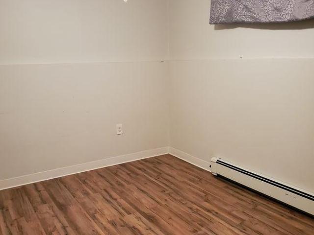 Room for rent in Barrie