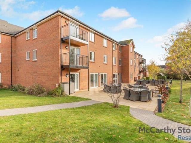 Room for sale in Bedford