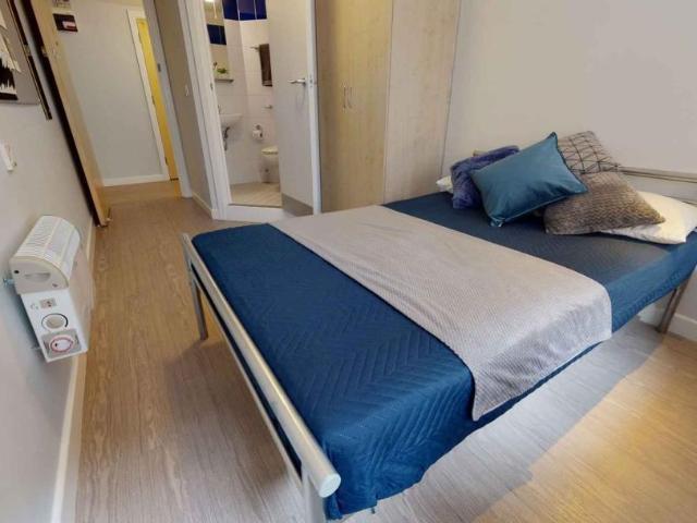 Room for rent in Great Horton, West Yorkshire