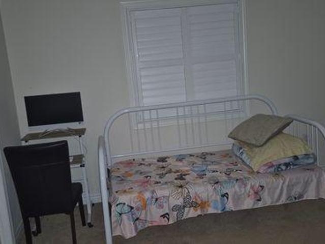 Room for rent in Georgina, Ontario