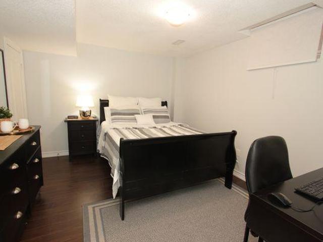 Room for rent in Georgina, Ontario