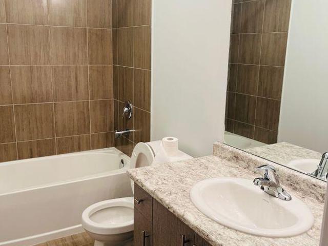 Room for rent in Brant, Ontario