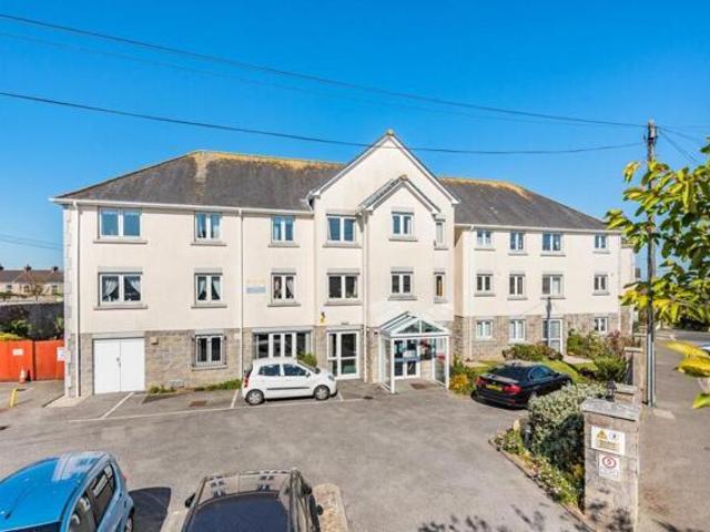 Room for sale in Roseworthy, Cornwall