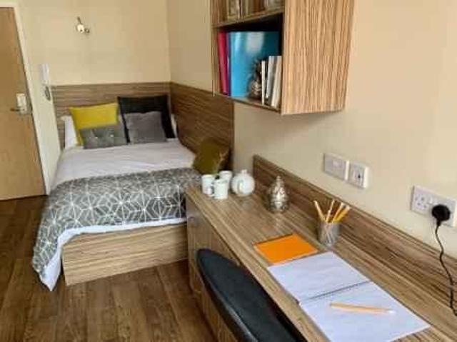 Room for rent in Newtown, Two Mills