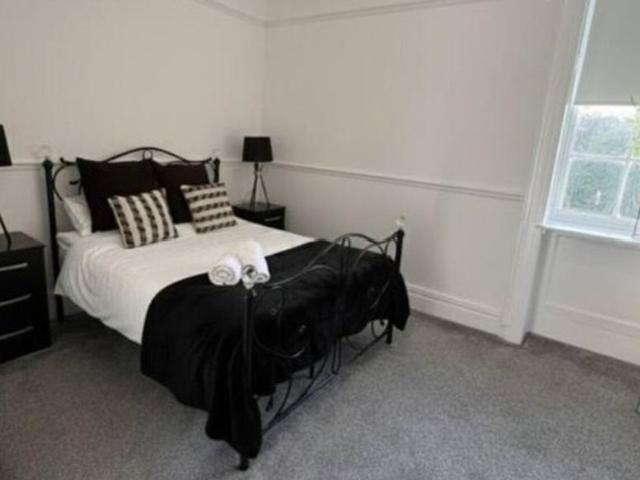 Room for rent in Clydach, Wales