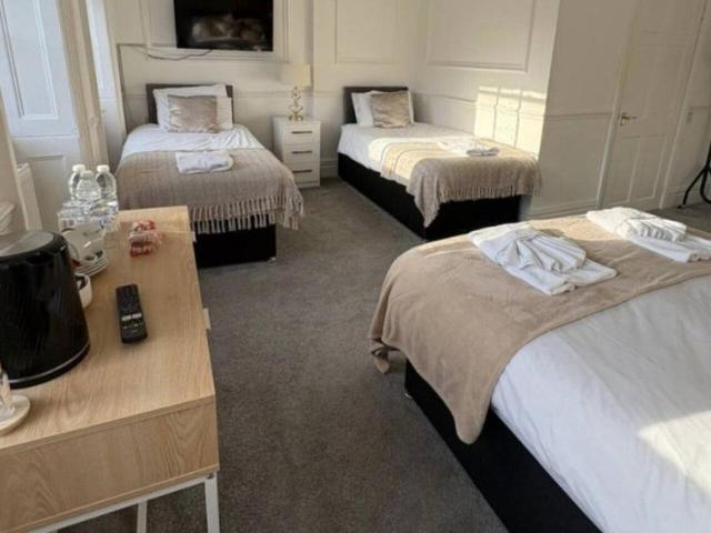 Room for rent in Clydach, Wales