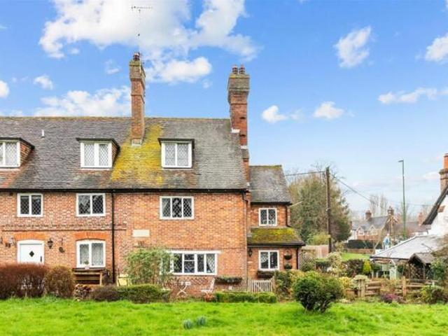 Room for sale in Horsham, West Sussex