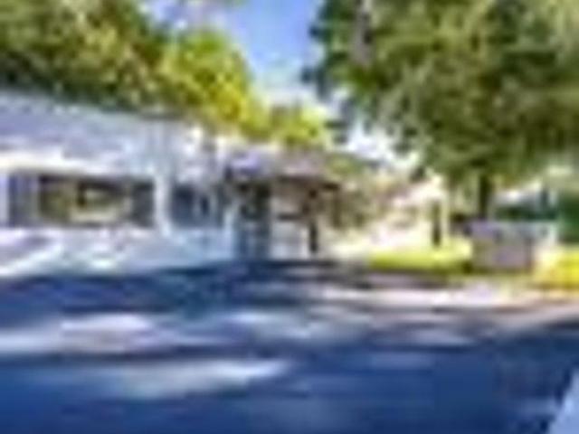 Room for rent in Delhi, Ontario
