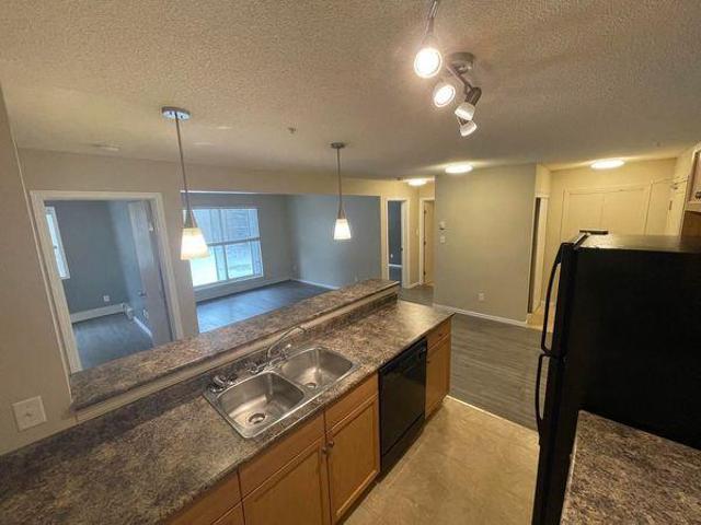 Room for rent in Edmonton