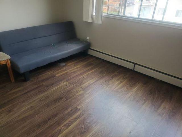 Room for rent in Edmonton
