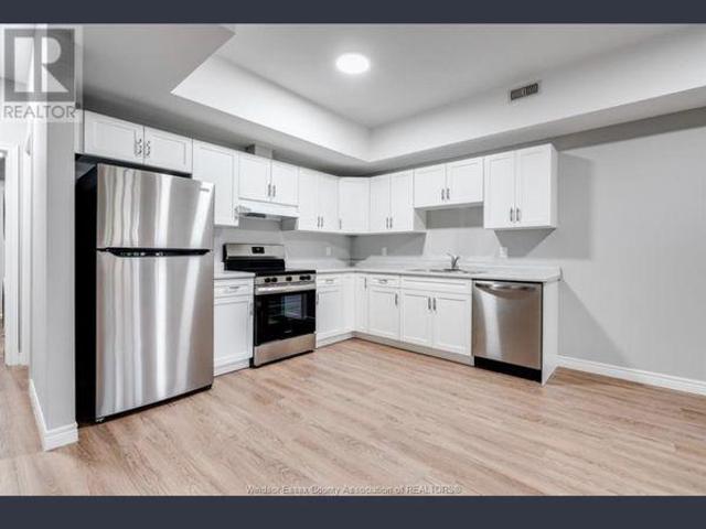 Room for rent in Leamington, Ontario