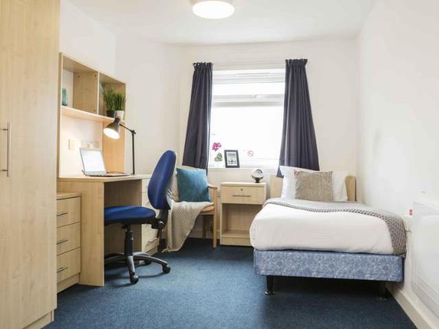Room for rent in Watergate, Devon