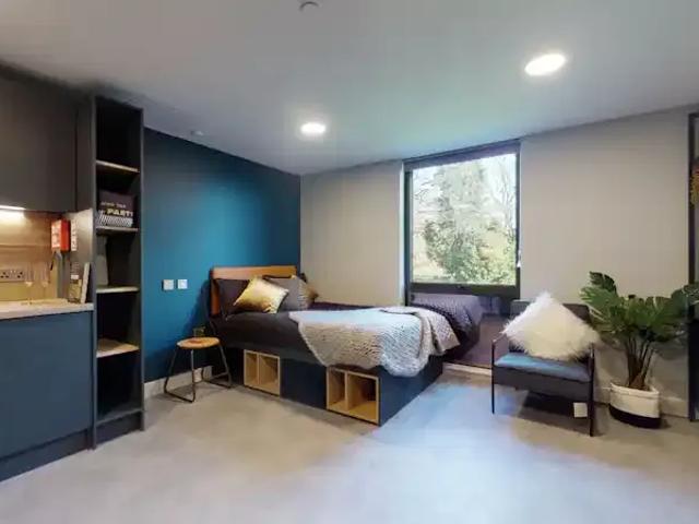 Room for rent in Slyfield, Westborough