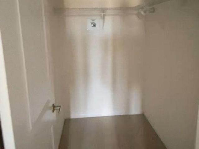 Room for rent in Ancaster, Ontario